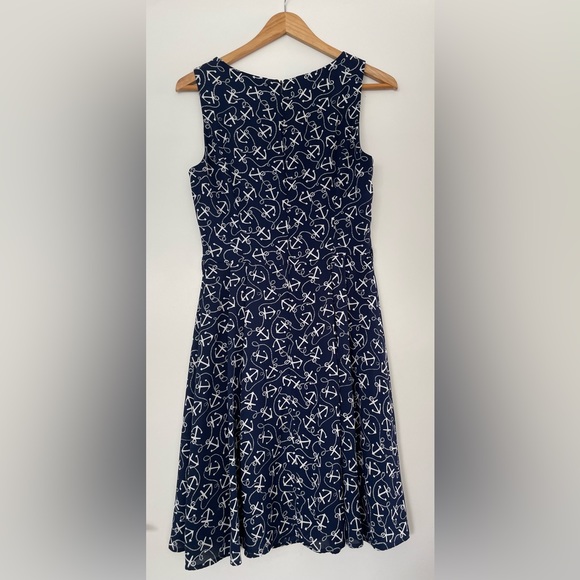 Review Dress Size 8 - Picture 4 of 6